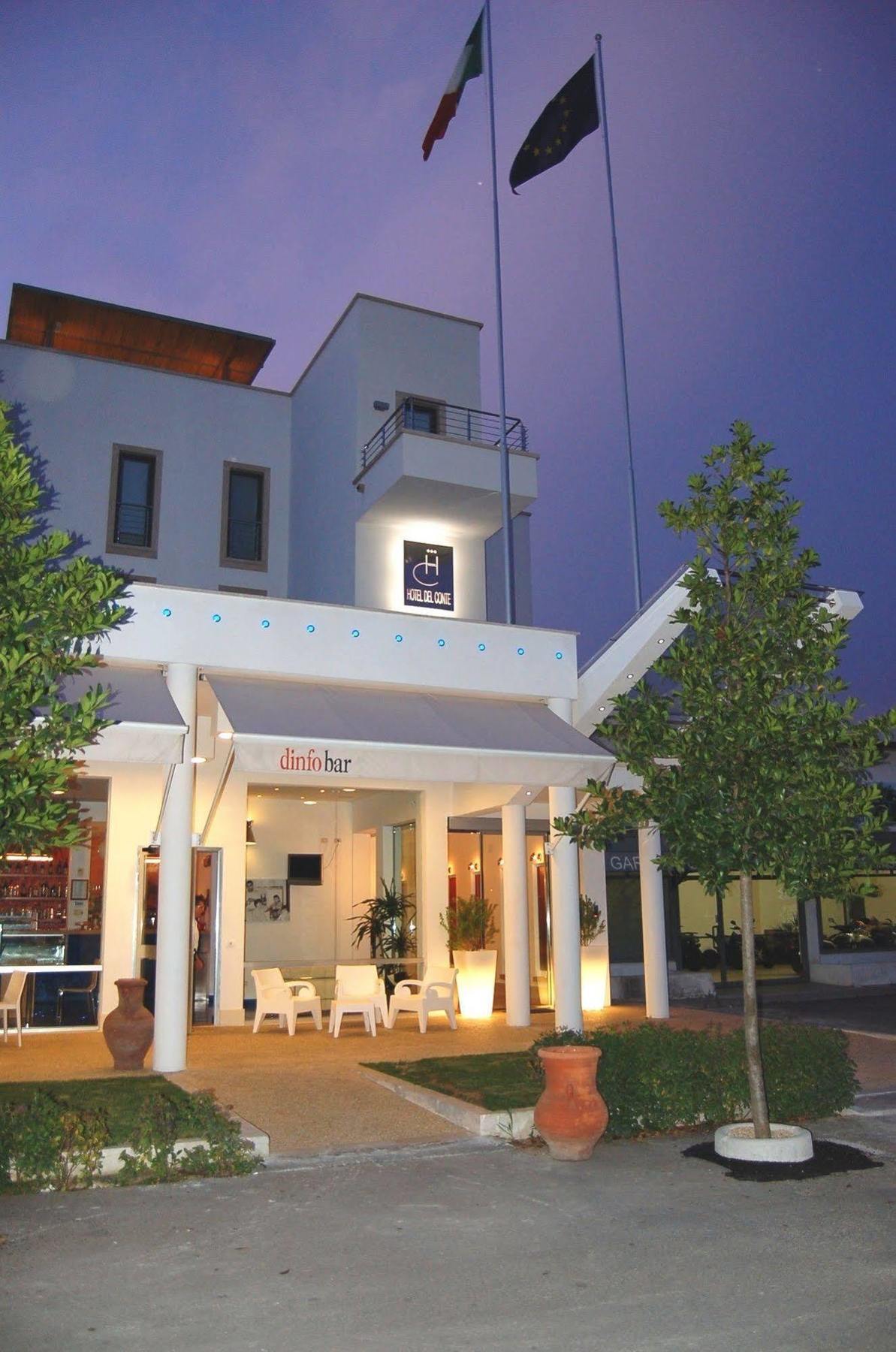 Hotel Del Conte Fondi Buitenkant foto